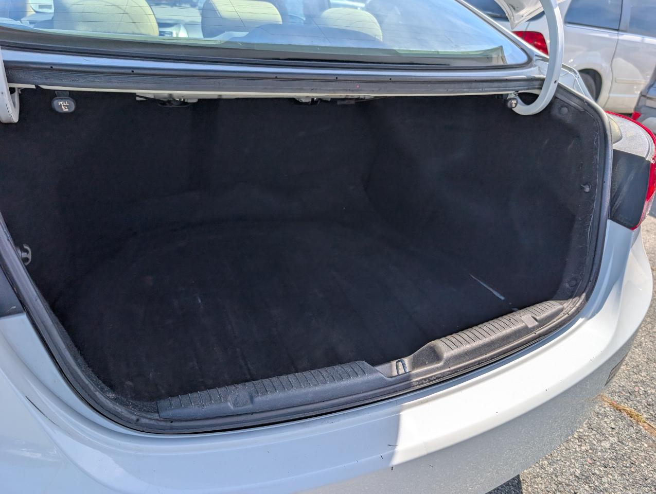 Hyundai Elantra  2013