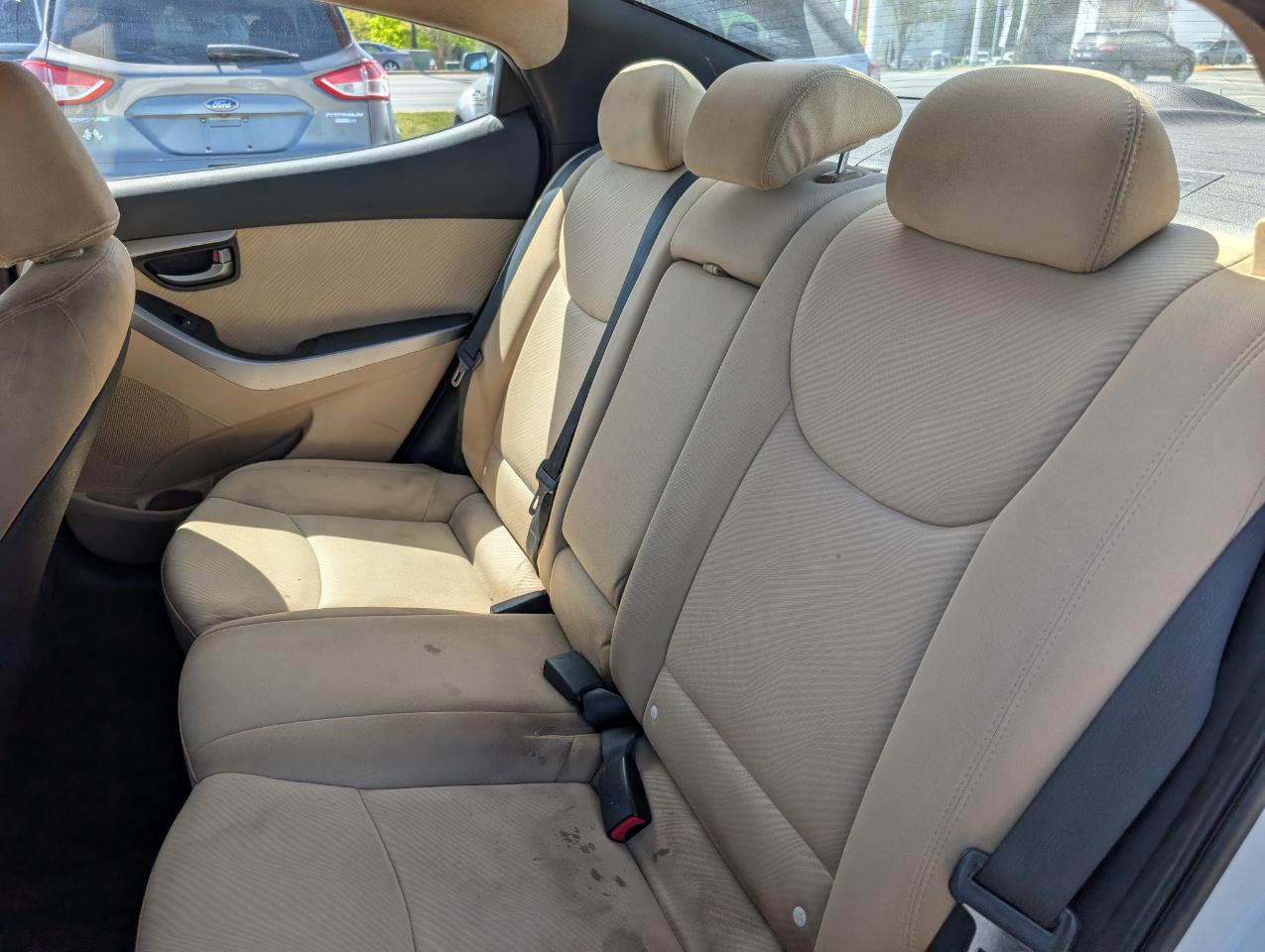 Hyundai Elantra  2013