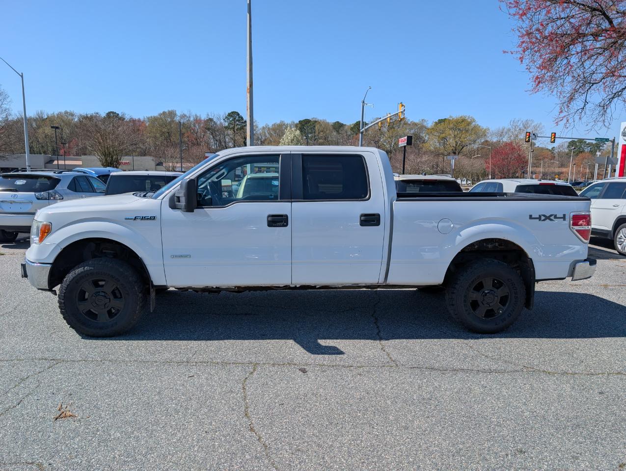 Ford F-150 4WD SuperCrew 145" XLT 2013