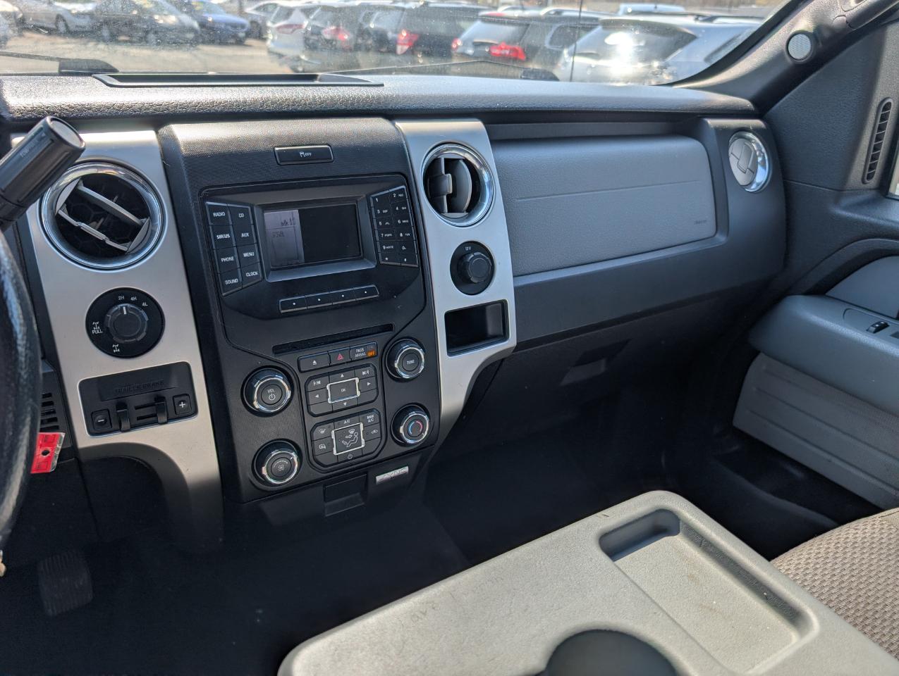 Ford F-150 4WD SuperCrew 145" XLT 2013