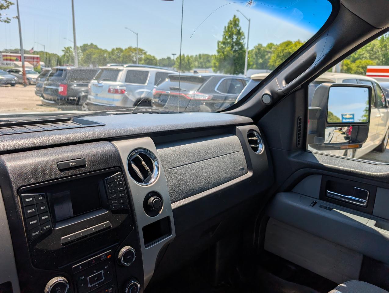 Ford F-150 4WD SuperCrew 145" XLT 2013