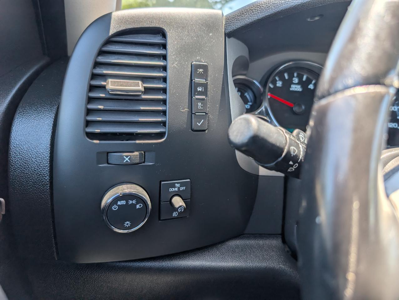 Chevrolet Silverado 1500  2012