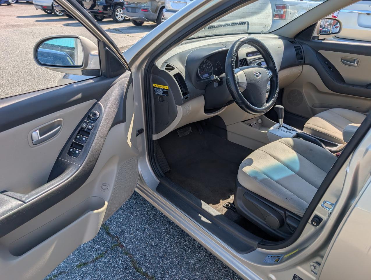 Hyundai Elantra  2009