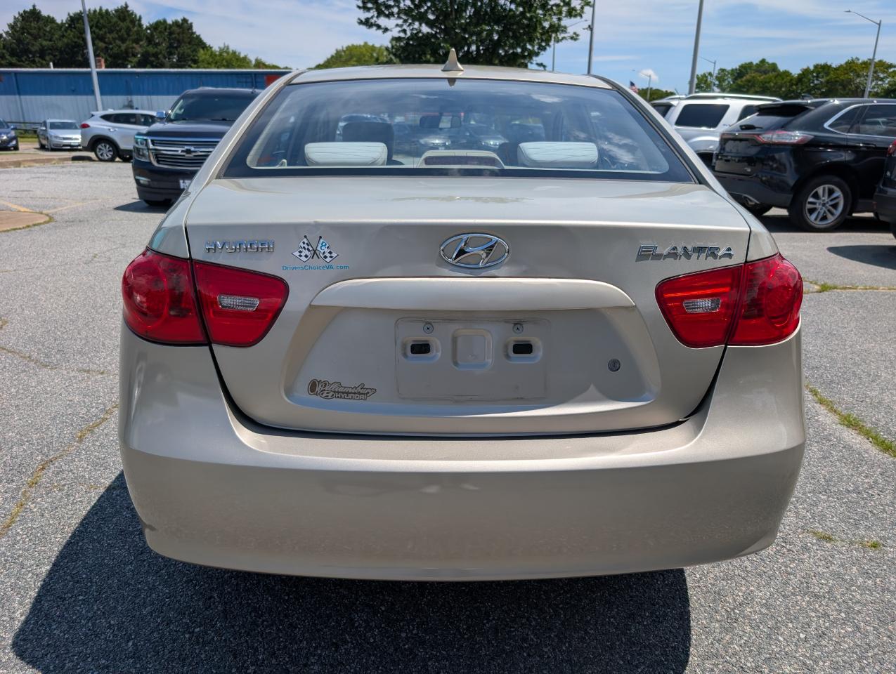 Hyundai Elantra  2009