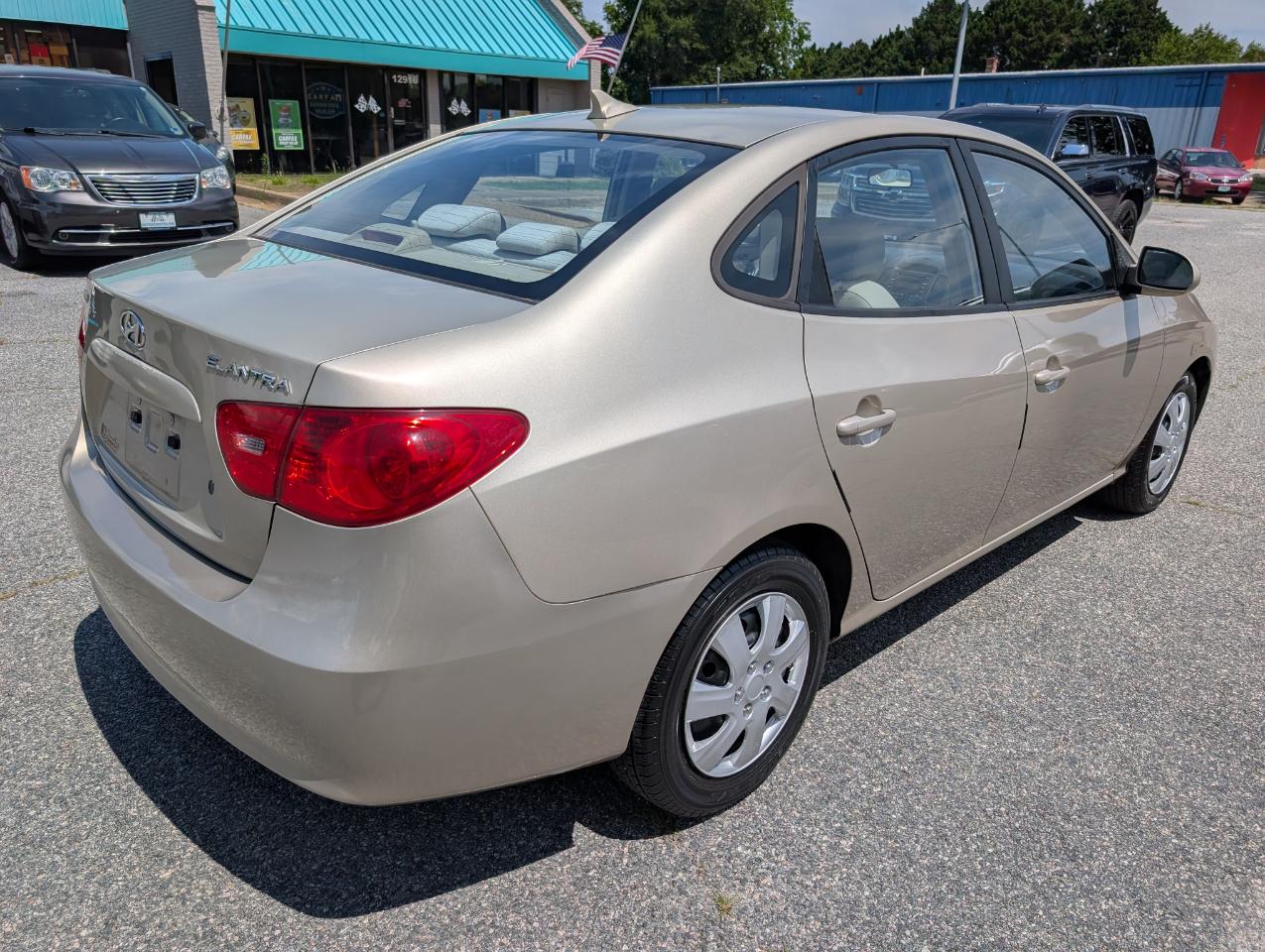 Hyundai Elantra  2009