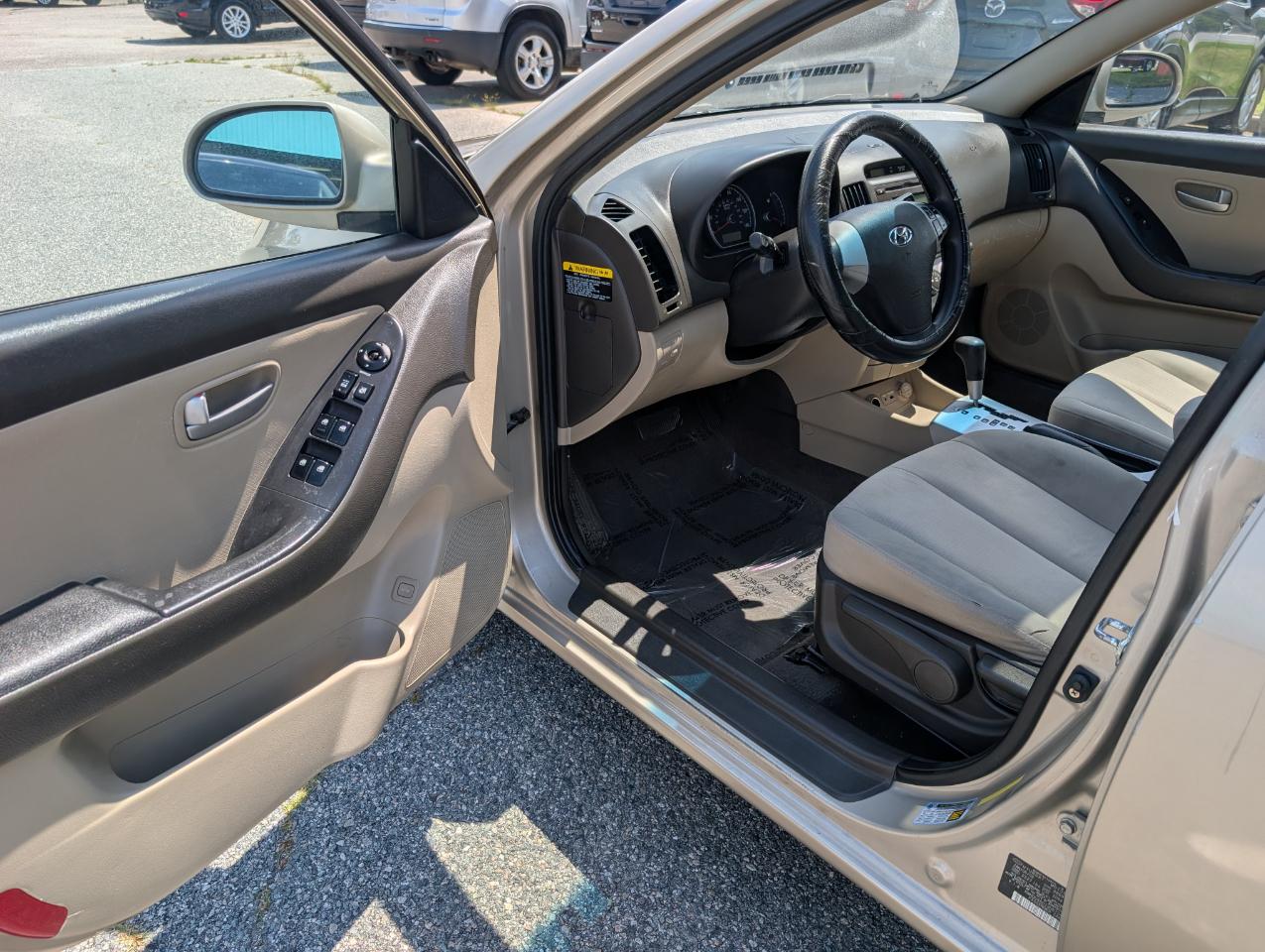 Hyundai Elantra  2009