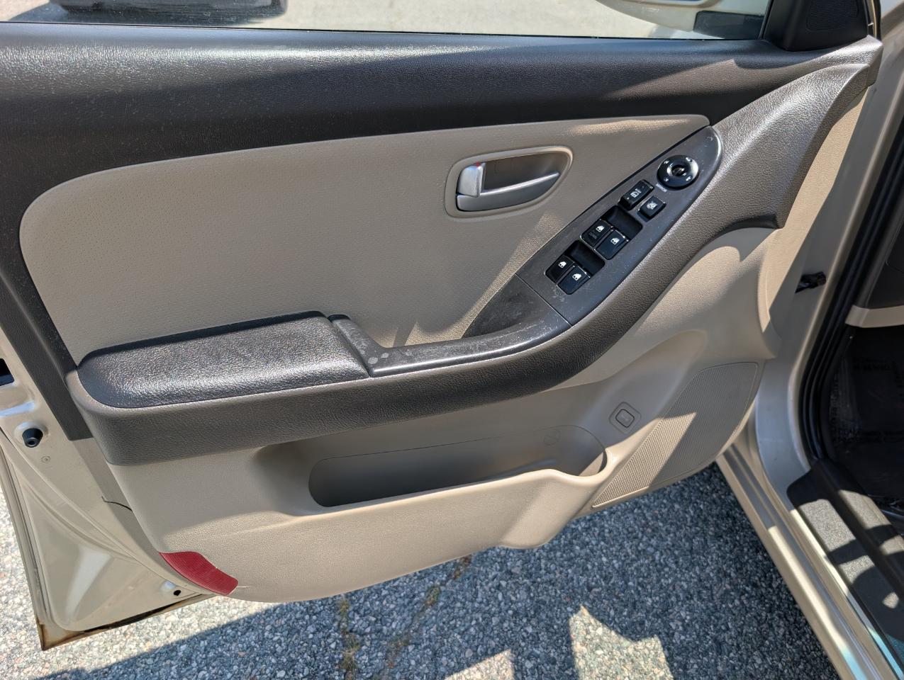 Hyundai Elantra  2009