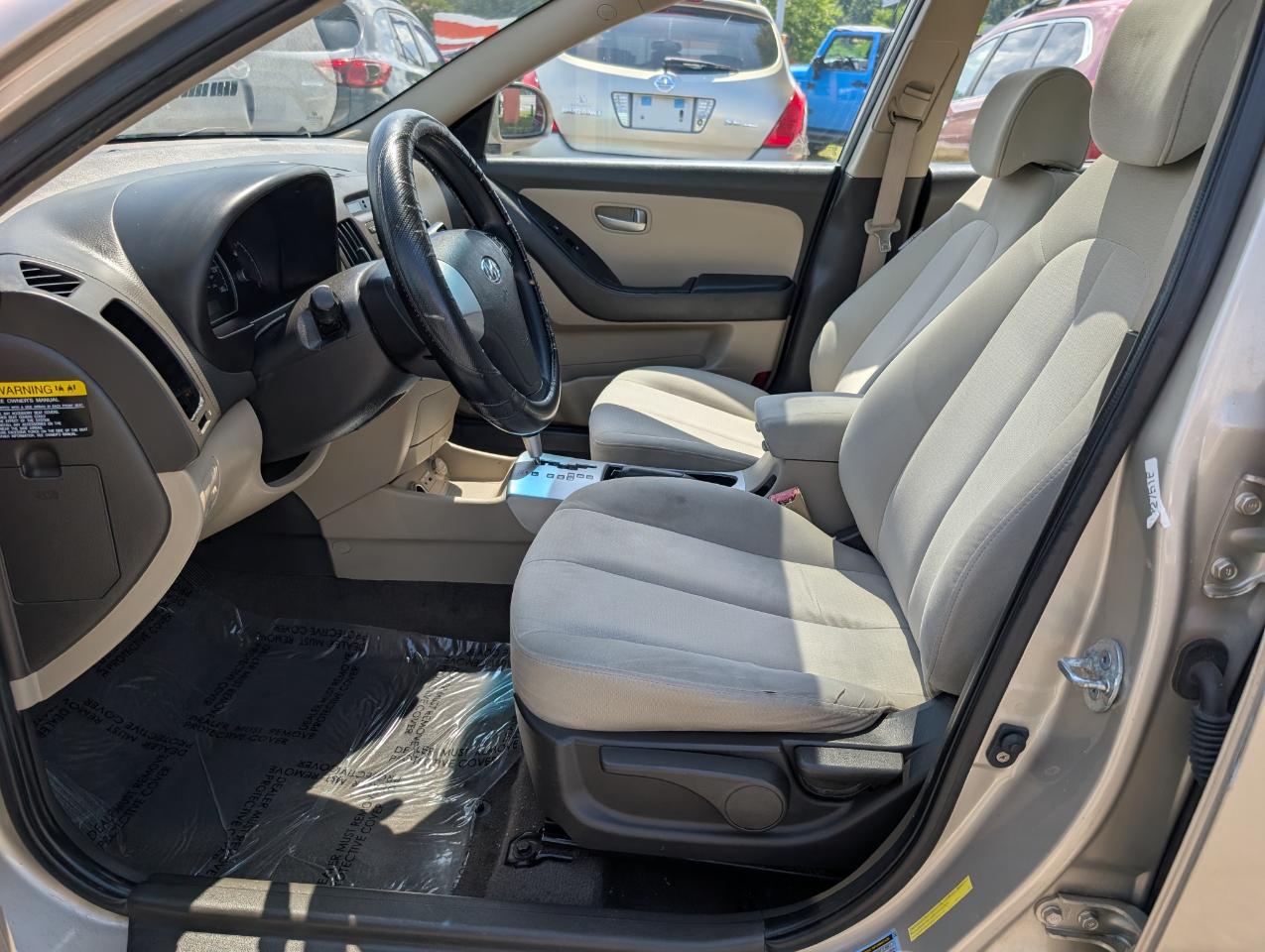 Hyundai Elantra  2009
