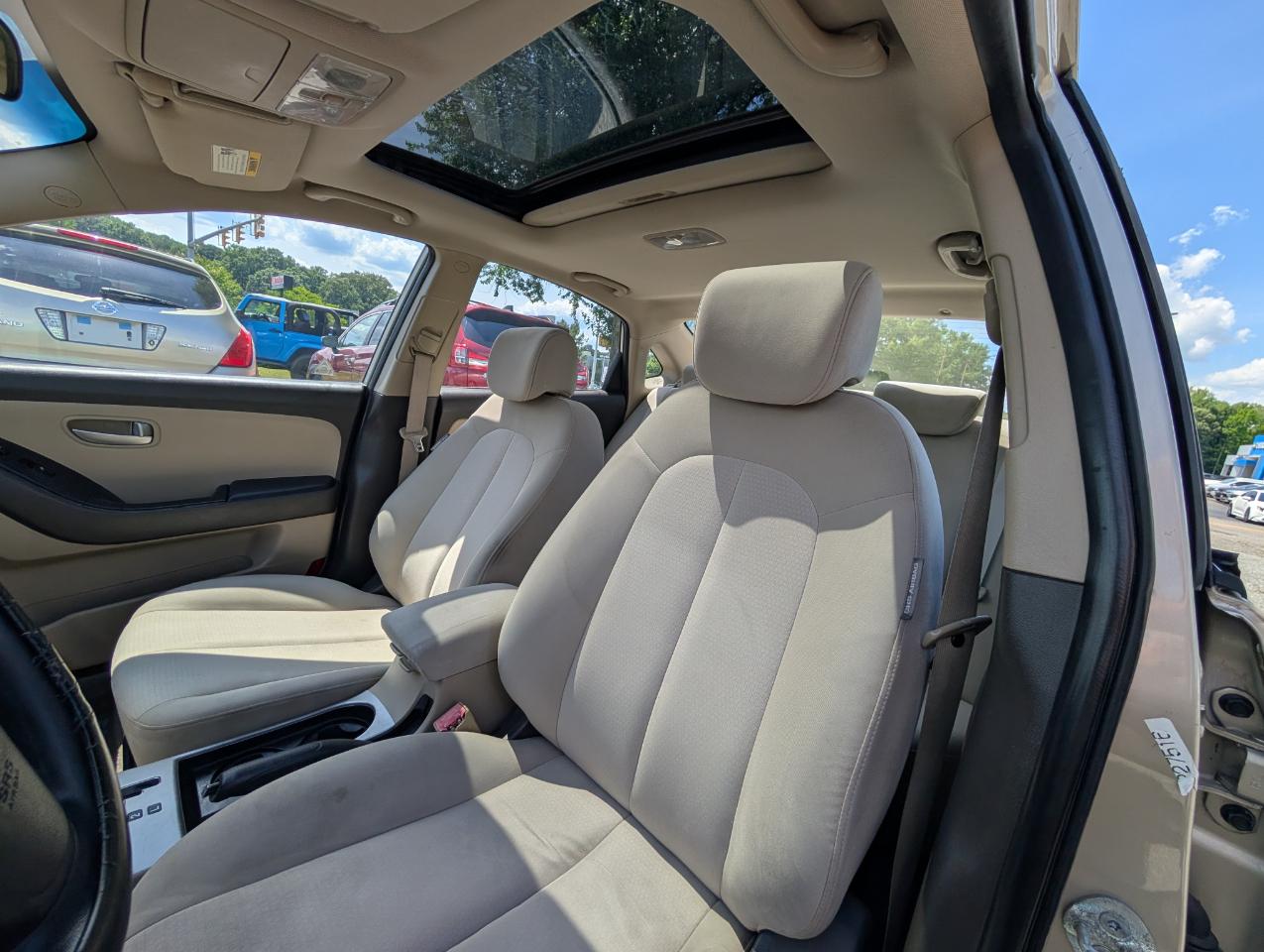 Hyundai Elantra  2009