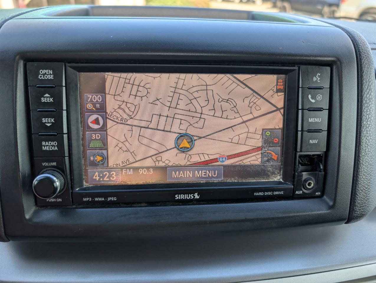 Volkswagen Routan  2010