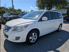 2010 Volkswagen Routan 