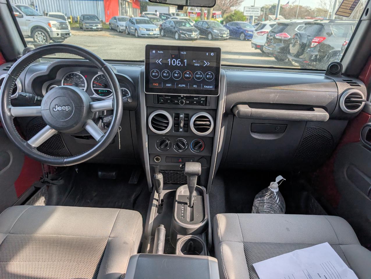 Jeep Wrangler Unlimited 4WD 4dr Sahara 2009