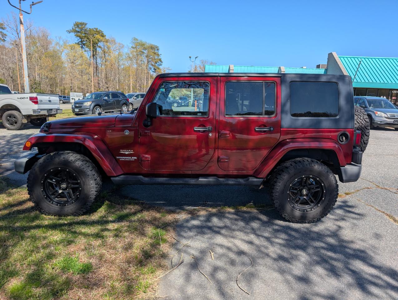 Jeep Wrangler Unlimited 4WD 4dr Sahara 2009
