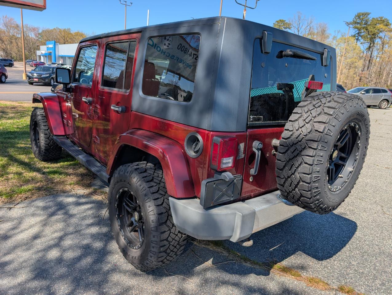 Jeep Wrangler Unlimited 4WD 4dr Sahara 2009