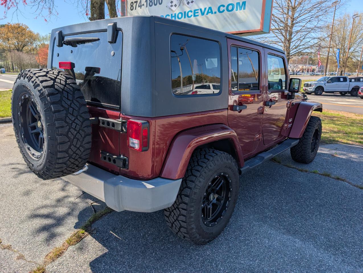Jeep Wrangler Unlimited 4WD 4dr Sahara 2009