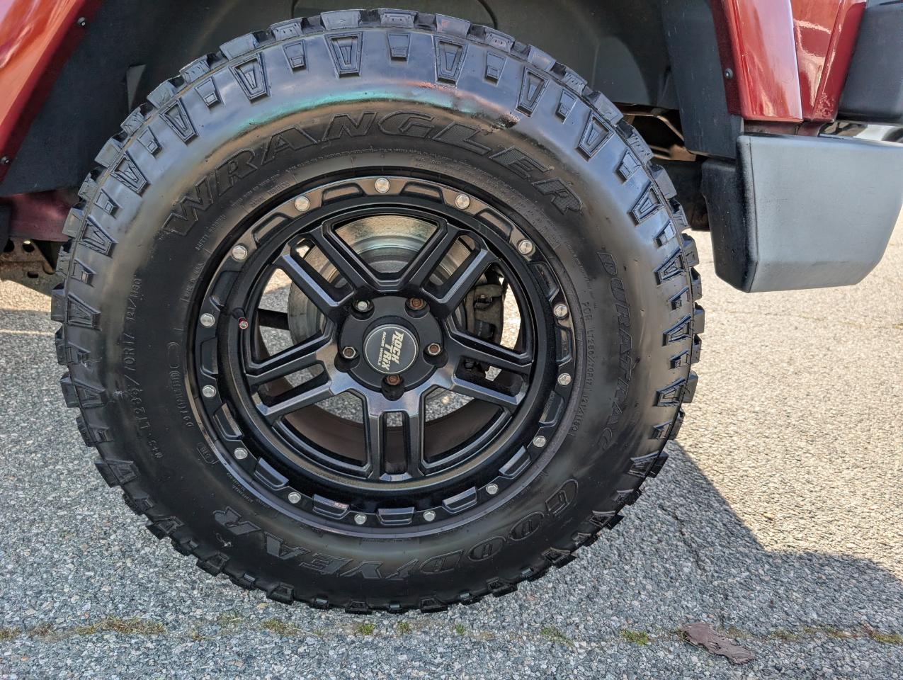 Jeep Wrangler Unlimited 4WD 4dr Sahara 2009