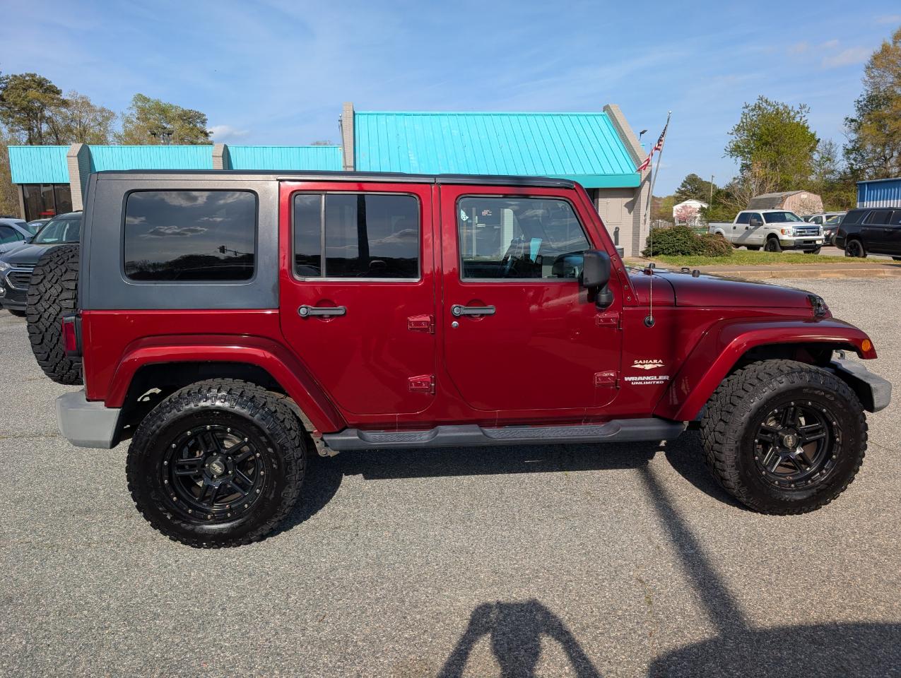 Jeep Wrangler Unlimited 4WD 4dr Sahara 2009