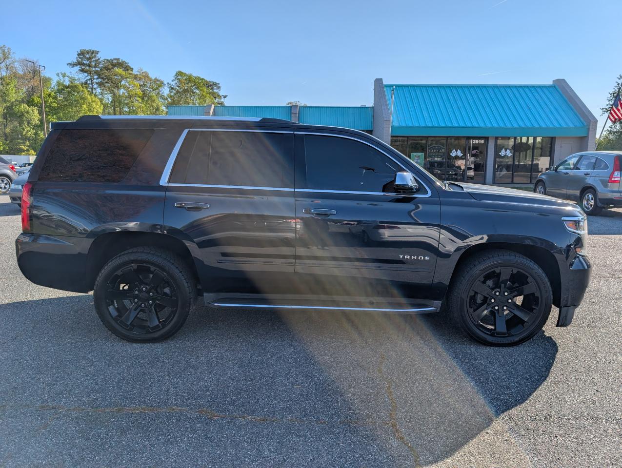 Chevrolet Tahoe 4WD 4dr Premier 2017