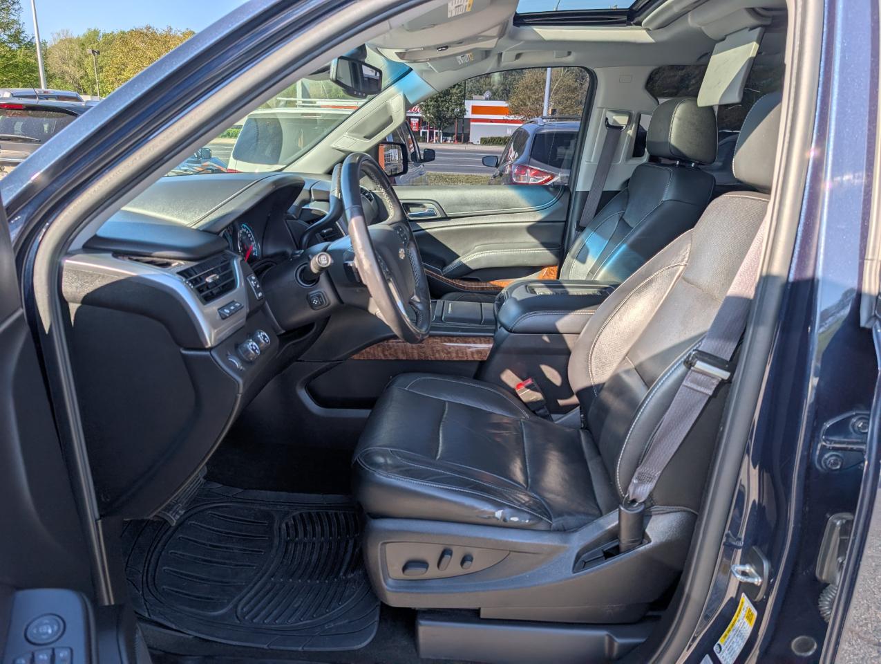 Chevrolet Tahoe 4WD 4dr Premier 2017