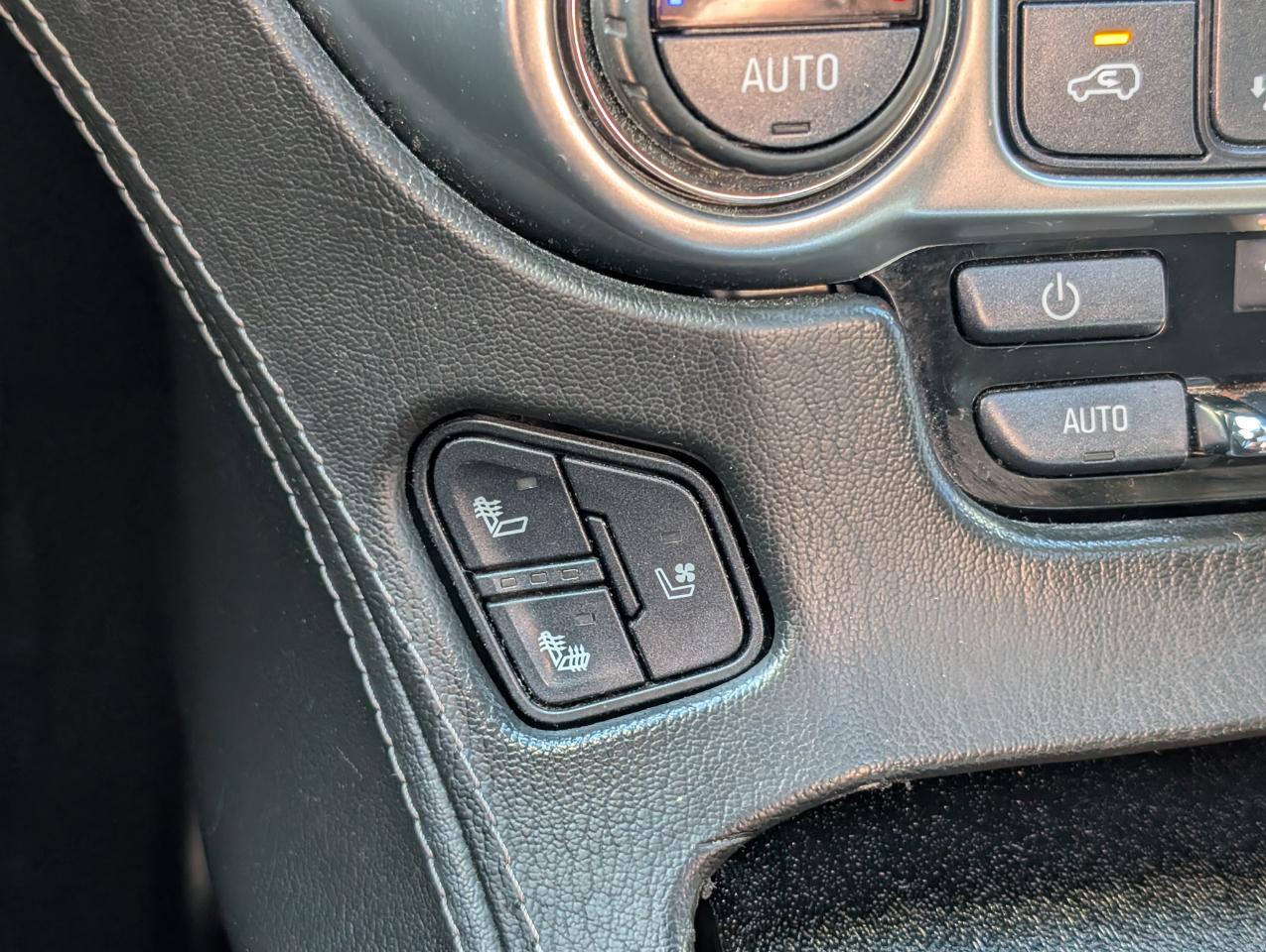 Chevrolet Tahoe 4WD 4dr Premier 2017