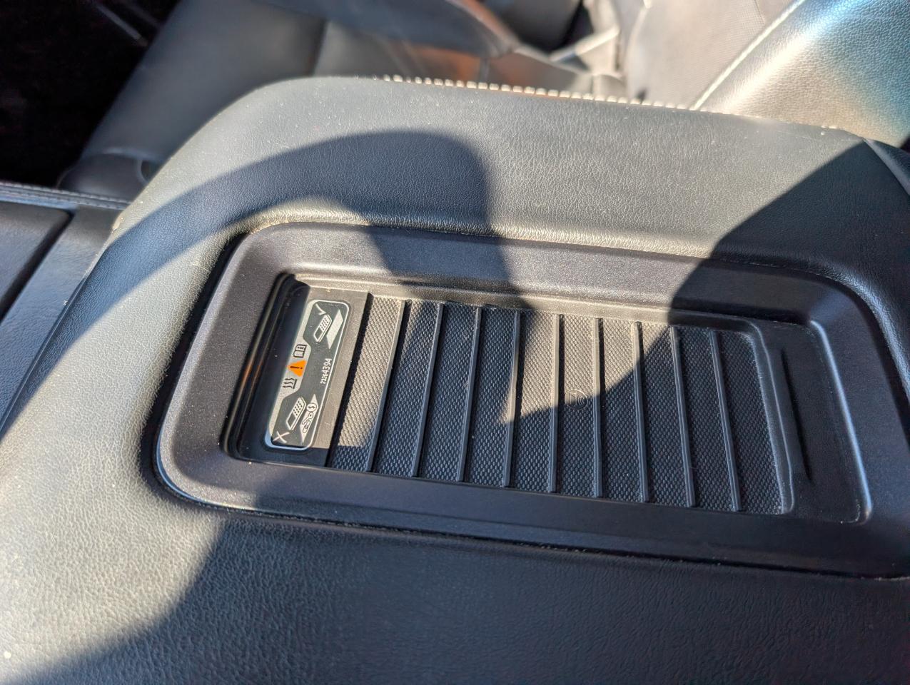 Chevrolet Tahoe 4WD 4dr Premier 2017