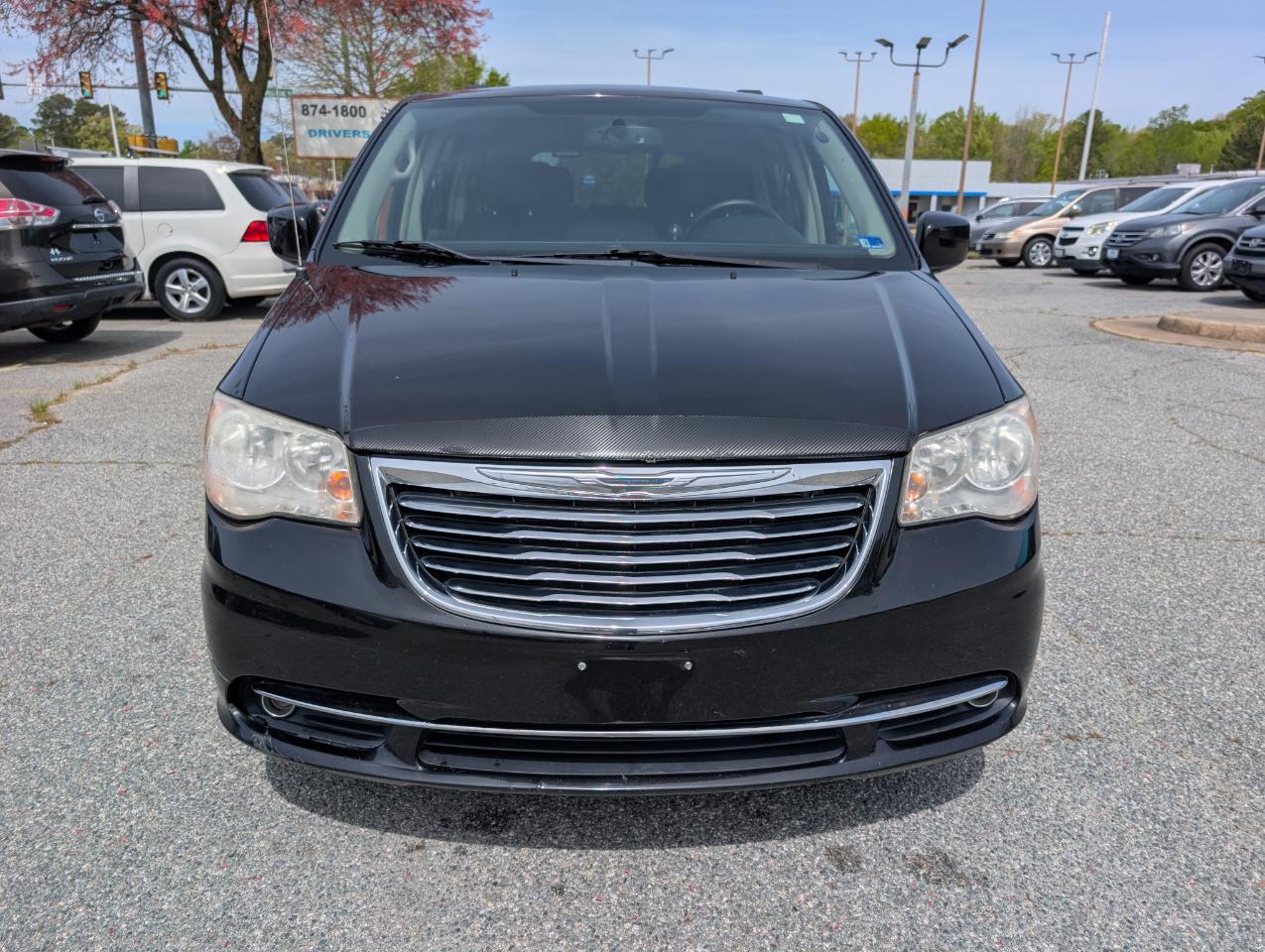 Chrysler Town & Country 4dr Wgn Touring 2012