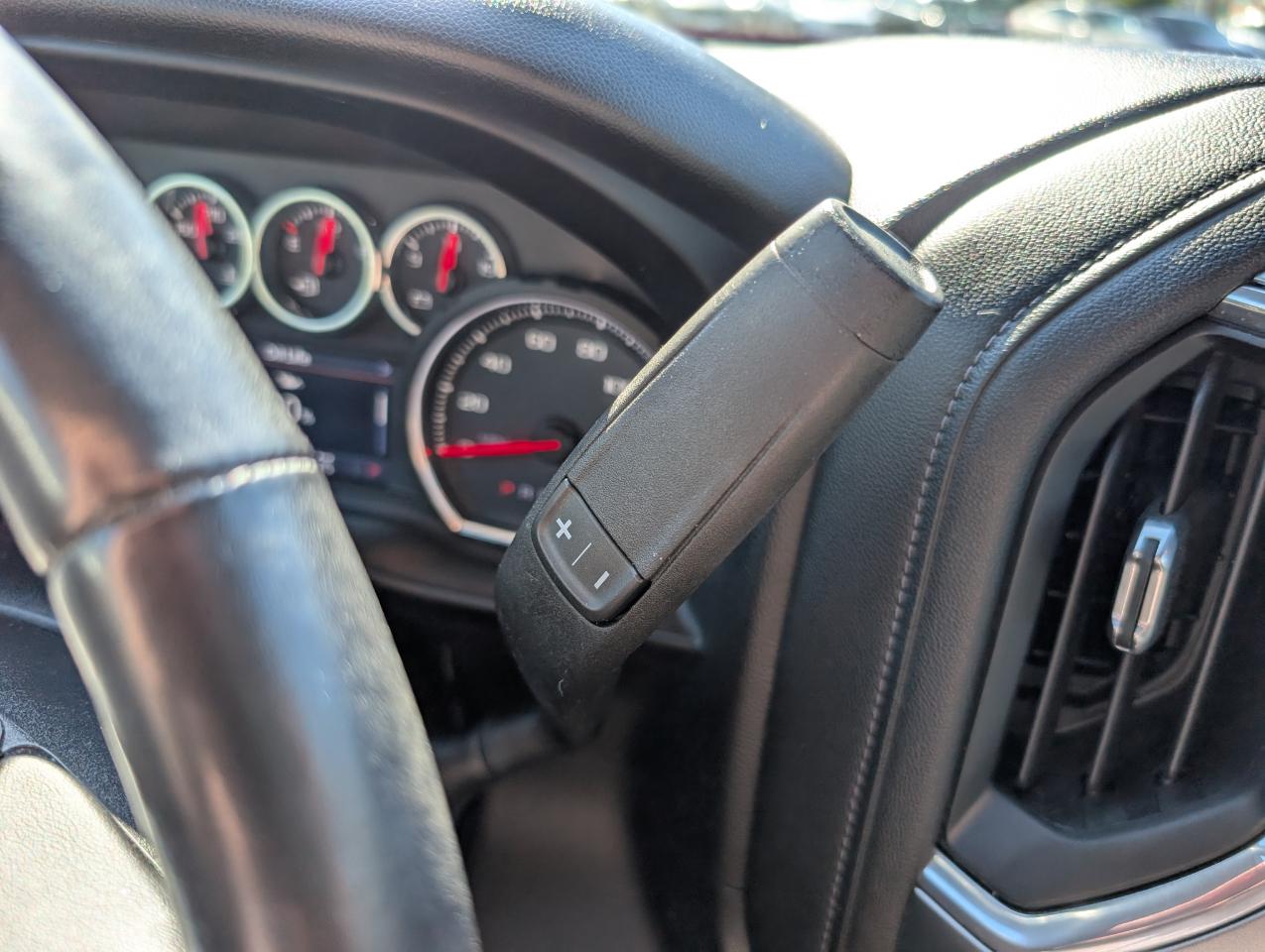 Chevrolet Silverado 1500 4WD Crew Cab 157" LT 2019