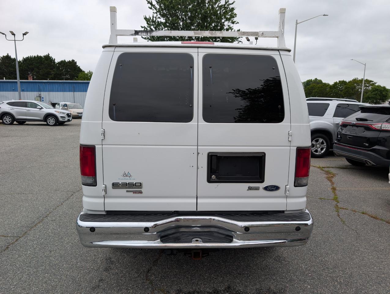 Ford Econoline Cargo Van  2011