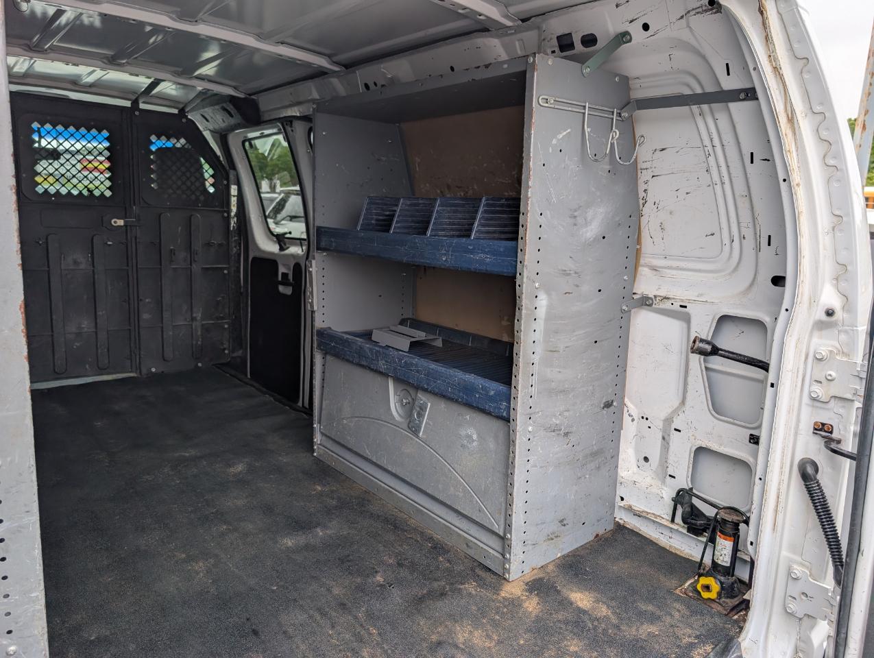 Ford Econoline Cargo Van  2011