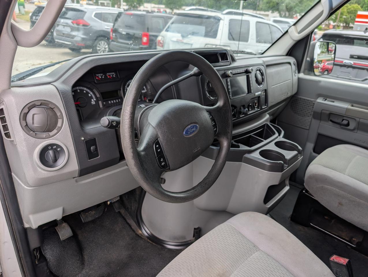 Ford Econoline Cargo Van  2011