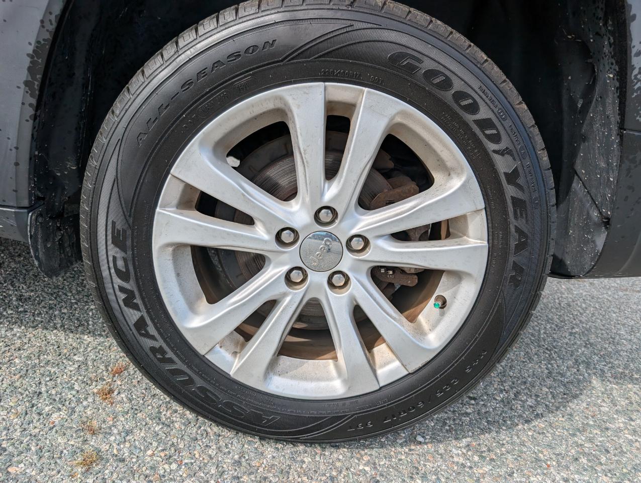 Jeep Cherokee FWD 4dr Sport 2015