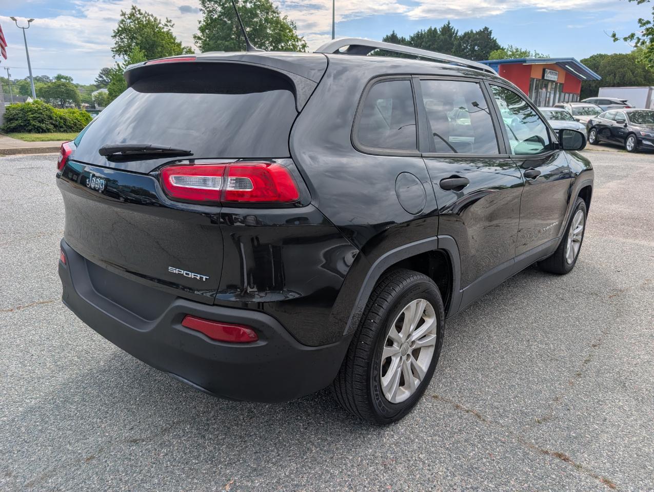 Jeep Cherokee FWD 4dr Sport 2015