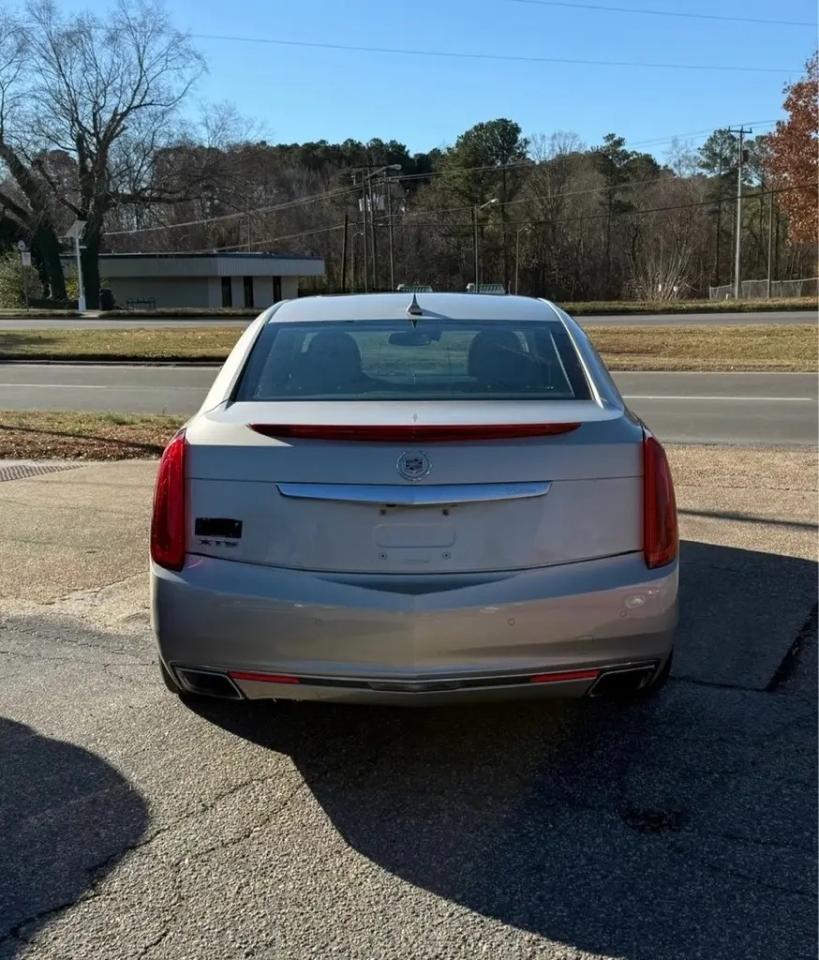 Cadillac XTS  2013