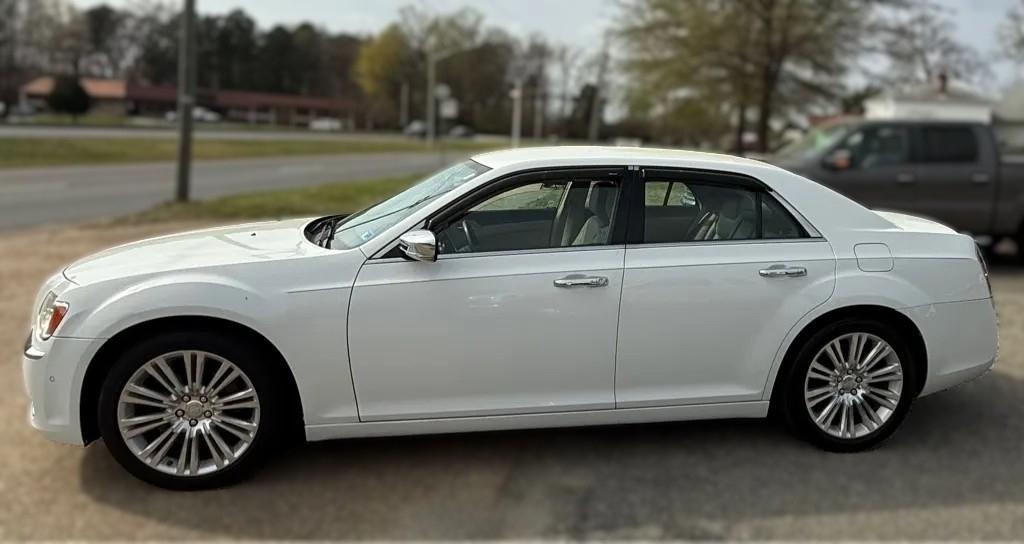 Chrysler 300 Limited 2011