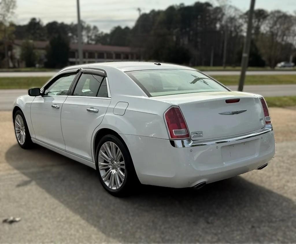 Chrysler 300 Limited 2011