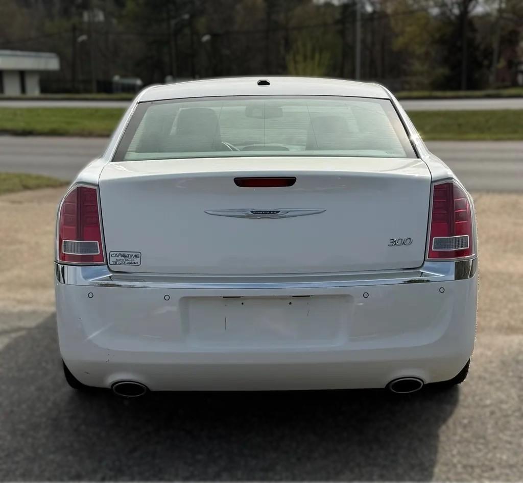 Chrysler 300 Limited 2011