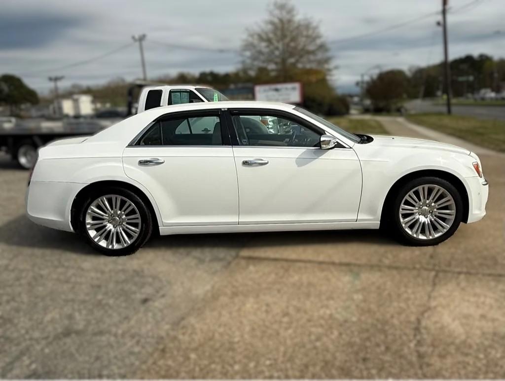 Chrysler 300 Limited 2011