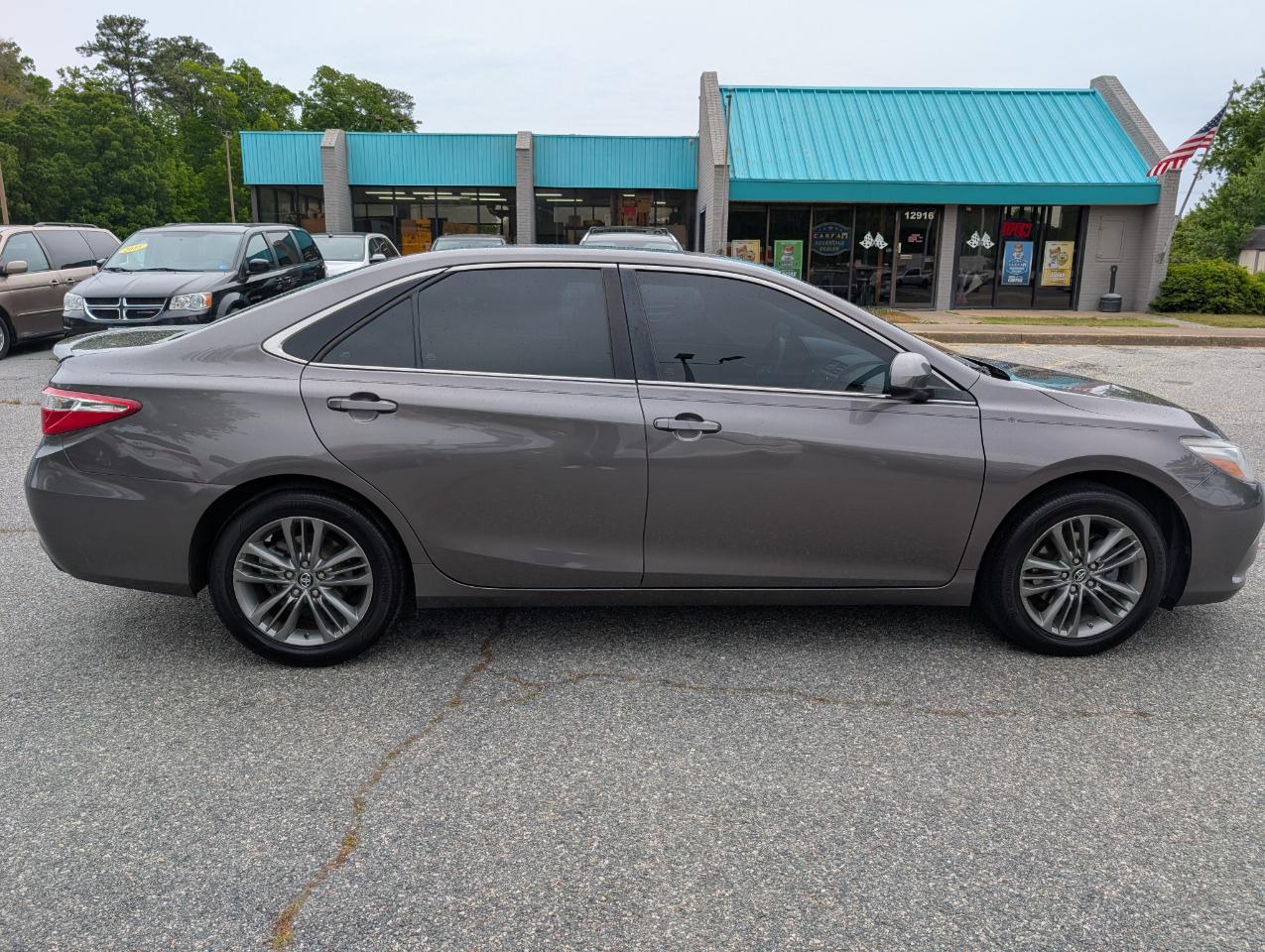 Toyota Camry SE 2017