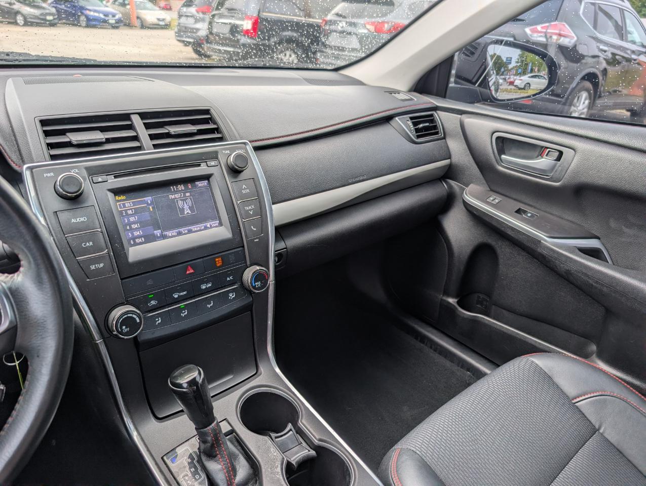 Toyota Camry SE 2017