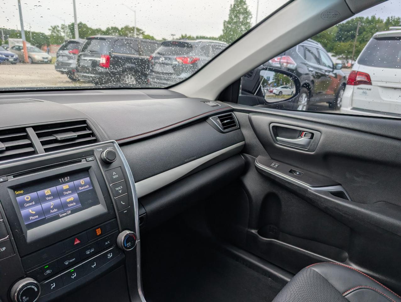 Toyota Camry SE 2017