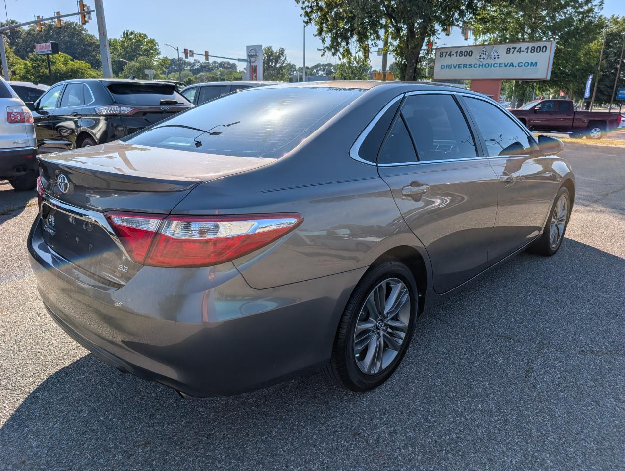 Toyota Camry SE 2017