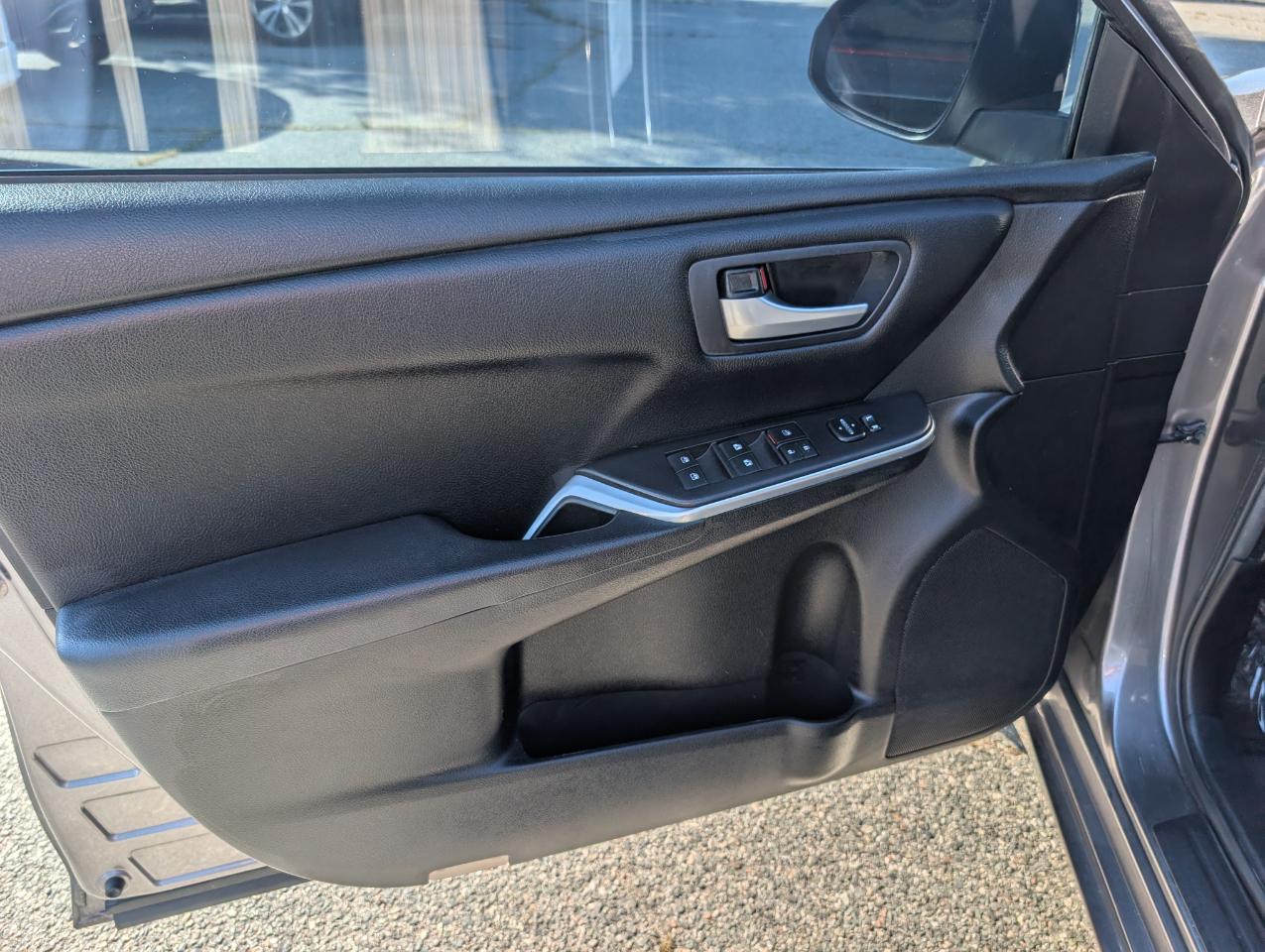 Toyota Camry SE 2017