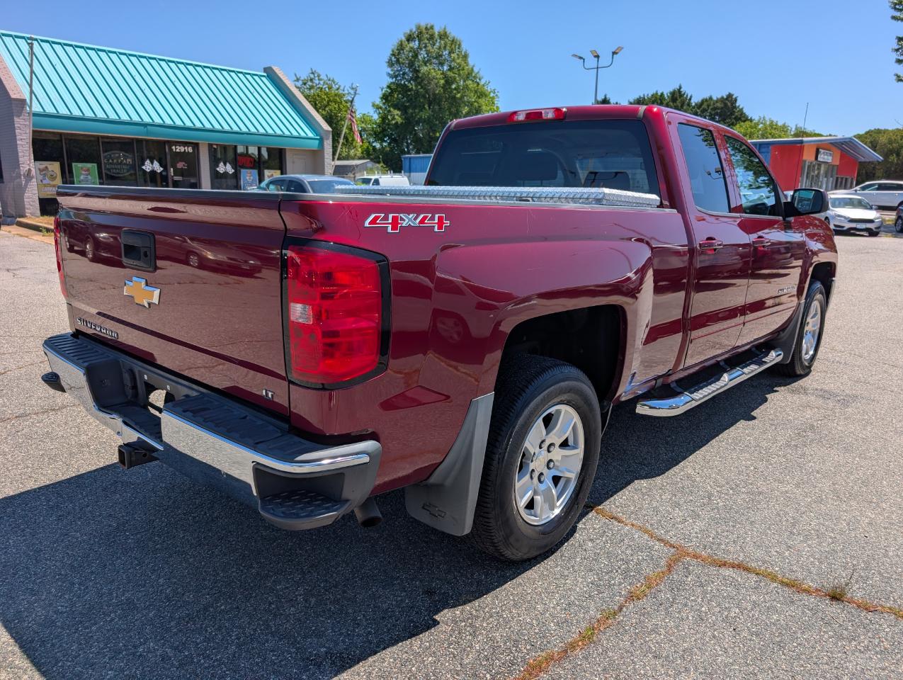 Chevrolet Silverado 1500 4WD Double Cab 143.5" LT w/1LT 2017