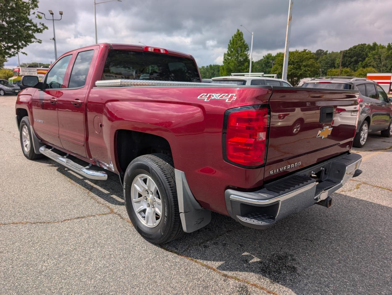 Chevrolet Silverado 1500 4WD Double Cab 143.5" LT w/1LT 2017