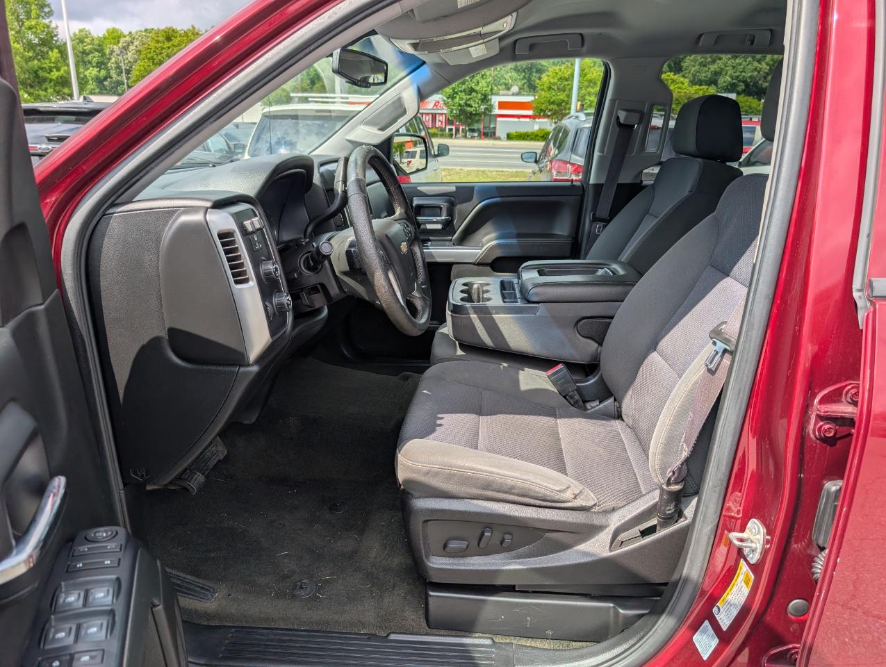 Chevrolet Silverado 1500 4WD Double Cab 143.5" LT w/1LT 2017
