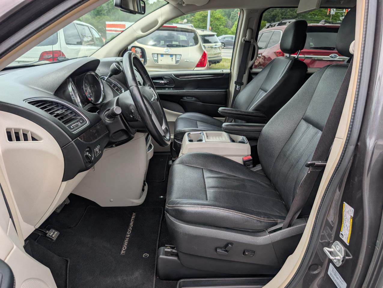 Chrysler Town & Country Touring 2015