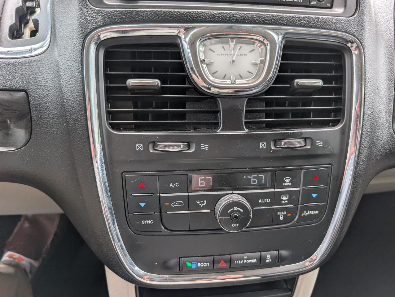 Chrysler Town & Country Touring 2015