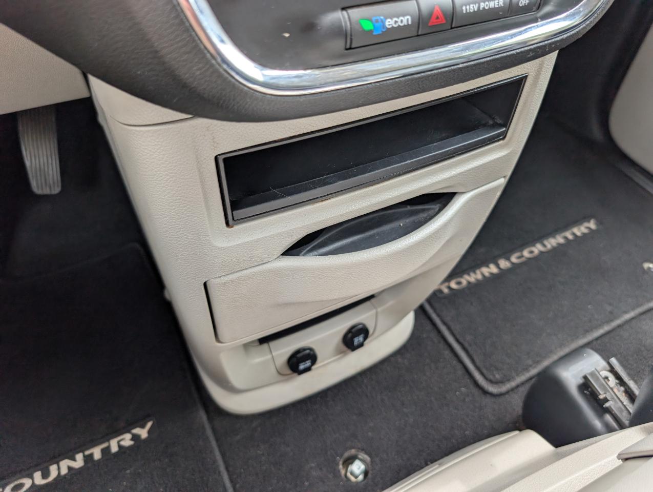 Chrysler Town & Country Touring 2015
