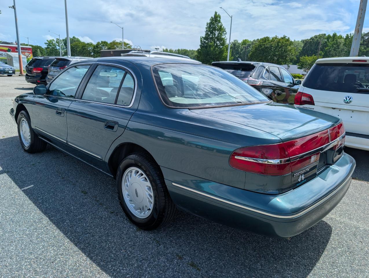 Lincoln Continental 4dr Sedan 1995