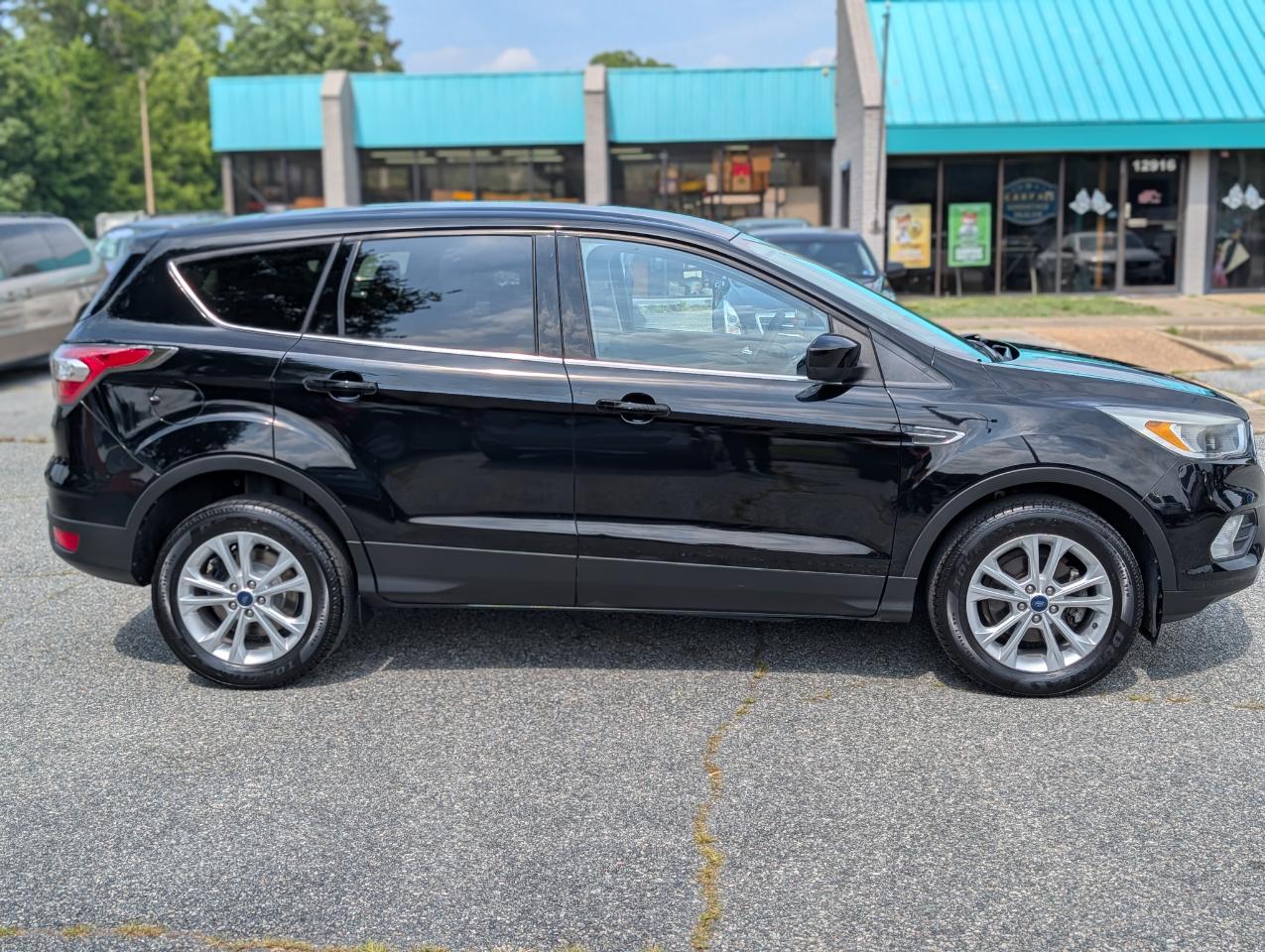 Ford Escape SE FWD 2017